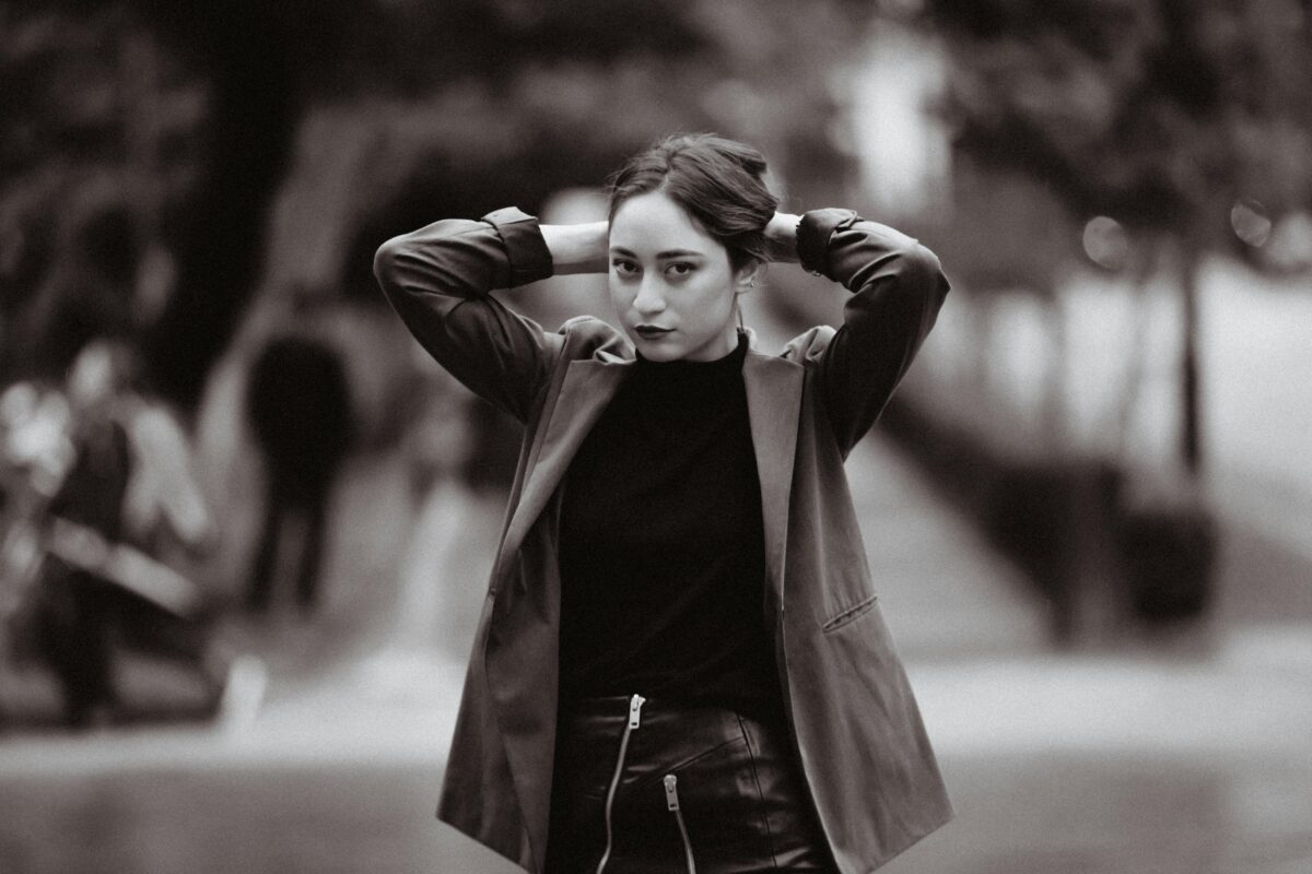 Woman wearing a black leather skirt